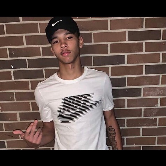 Meet your Posher, Cameron - Picture 1 of 1